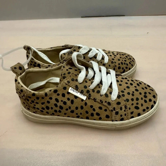 Piper Finn Kid Size 6 Leather Cheetah Low Top Sneakers (new) Display Model Pics - Picture 3 of 7